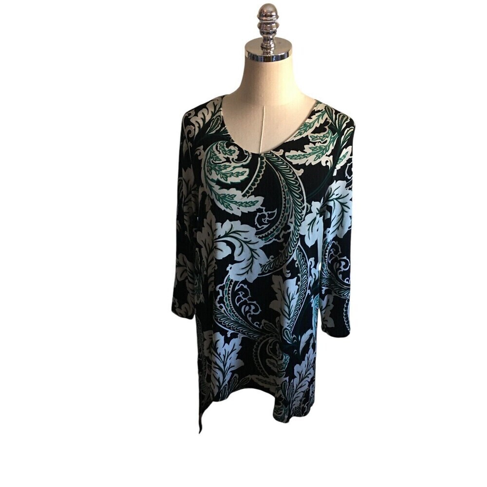 Travelers Chico's Top Women's Size Medium / Chico's 1 Black Blue Paisley Leaf
